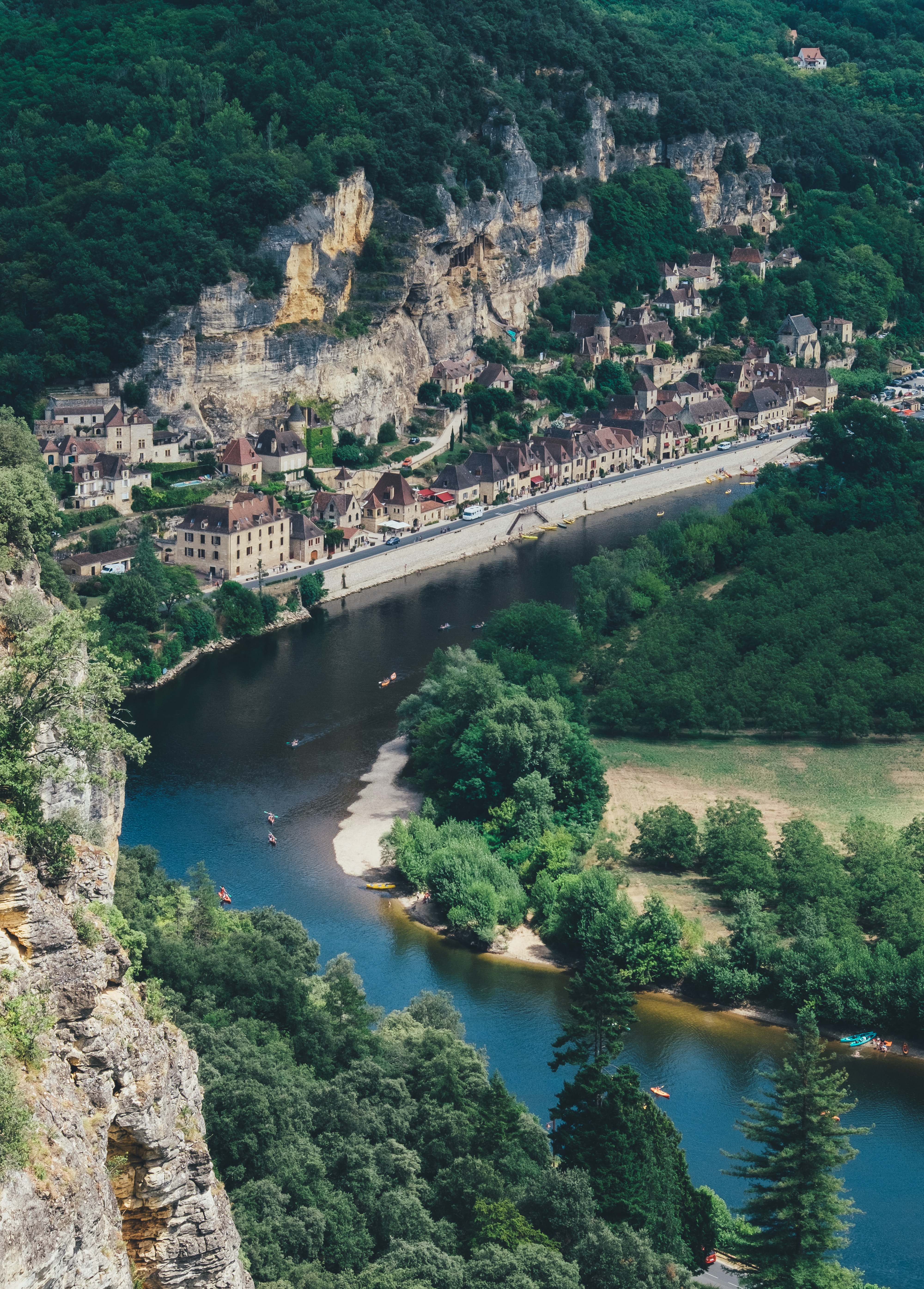 Supporting sustainable and inclusive Smart Cities in France